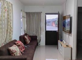 Vin's Place Rentals, holiday home in Tagum