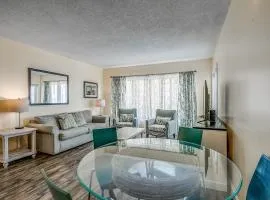 Spacious 1BR Oceanview Condo, Full Kitchen, 4ppl