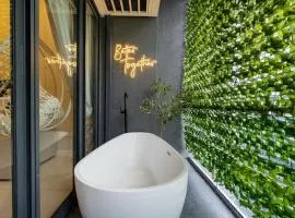Romantic Couple Bath Tub 6km to KLCC 网红浴缸小红书爆款