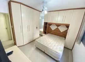 Pé na areia canto do forte II