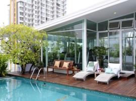 Sabai Sathorn Service Apartment, hotel em Banguecoque