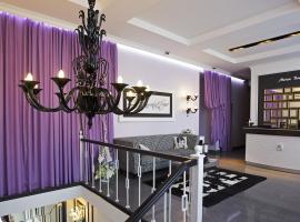 Mirax Boutique Hotel, готель у Харкові