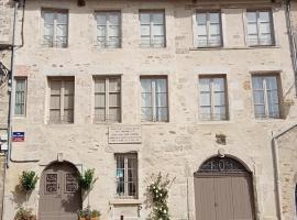 Maison gay lussac, bed & breakfast σε Saint-Leonard-de-Noblat