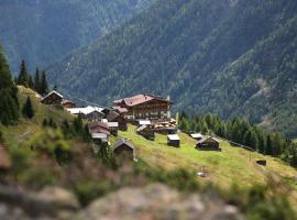 Hotel Silbertal - Almhütten, villa em Sölden