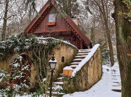 kiskalács: Kismaros şehrinde bir otel