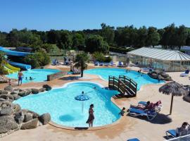 Camping de la Plage de Cleut-Rouz, hotel cerca de Cigogne Island, Fouesnant