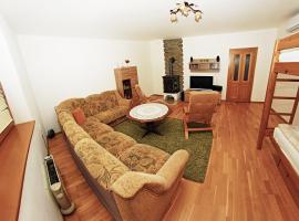 Apartmany pod Tatrami, hotel near Vazecka cave, Važec