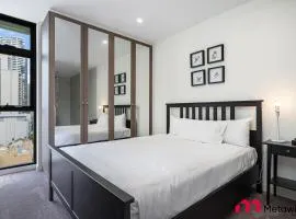 MetaWise Sydney CBD Haymarket Luxe 2Bed Penthouse Aqua