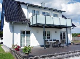 Ferienhaus - Feldstrasse 3b, cabaña o casa de campo en Zempin