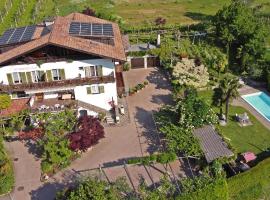 Obermaratscher Apartments Residence, hotel v destinaci Lagundo