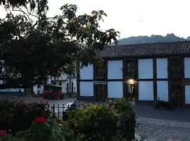 Mongui Plaza Hotel