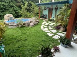 CasaLuna Tayrona, chalet de montaña en Santa Marta