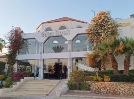 Eden Rock Hotel Namaa Bay