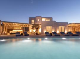 Blue Eye Grand Villa Mykonos, hotel with pools in Kalafatis