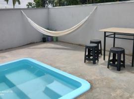 Casa de Campo Ninho Verde 2 , 03 quartos, com piscina, hótel í Pardinho