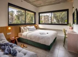 Savanna - by Loginn Tel-Avivian hotels