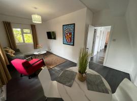 Cozy 2 bedroom flat Tower Bridge / Bermondsey, apartamento em Londres