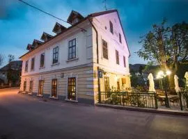 Hotel Pri mostu