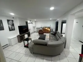 Cozy Spacious Guest Suite