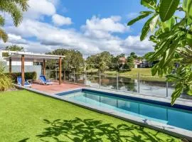 Cabarita Reef House - Pool, Lake, Beach & AC!