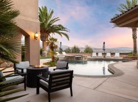 Sangiovese By AvantStay Spectacular Estate w Pool Hot Tub Putting Green, landsted i Temecula
