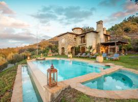 Casa del Arbol by AvantStay Stunning California Estate with Incredible Views, casa 