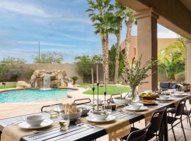 Arcadia by AvantStay Breathtaking Oasis in Scottsdale w Pool Hot Tub Game Room, hotel in Scottsdale