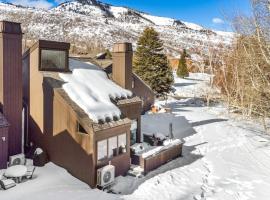 Quicksilver by AvantStay Park City Town House in Great Location, cottage in Park City