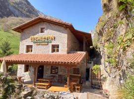 El Caleyon, hotel poblíž významného místa Ruta del Cares, Bulnes