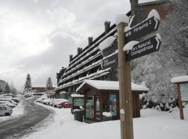 Yomo Patagonia, ξενοδοχείο σε Arinsal
