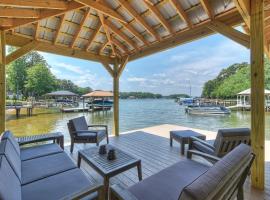 Dock Holiday by AvantStay Custom Home New Dock โรงแรมที่มีที่จอดรถในฮันเตอร์สวิลล์