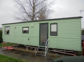 Southview : Southview Herald:- 6 Berth, Many onsite amenities, apartment in Lincolnshire
