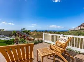 Ocean Escape by AvantStay 10 Min to Makaha Beach Brand New Ocean Views