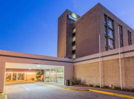 Days Hotel by Wyndham Danville Conference Center, hotel in Danville