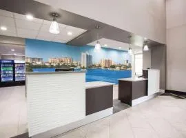 Comfort Inn & Suites Clearwater South