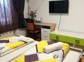 Zimmer in Ein Haus mit Waschmaschine