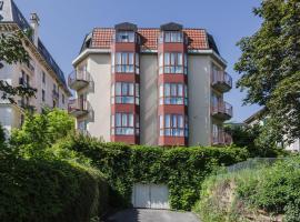 VISIONAPARTMENTS Chemin des Epinettes - contactless check-in, hotelli Lausannessa