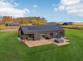 Nice Home In Grenaa With Kitchen, hotel in Brøndstrup