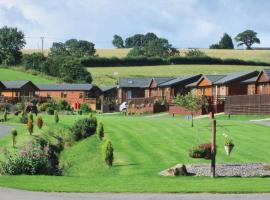 Badgers Retreat Holiday Park, hotel with parking in Hunton