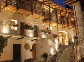 Ostello del Castello Tirano, bed and breakfast en Tirano