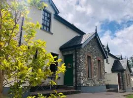 Peaceful location close to the sea and just a 15 minute stroll into Kenmare