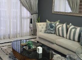 URlyfstyle Cottage Near Mall of Africa, hotel en Midrand