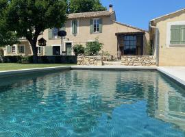 Charming Farmhouse in Provence, hotel in Cavaillon