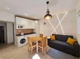 Precioso apartamento recién reformado, hotelli kohteessa Madrid lähellä maamerkkiä Oporton metroasema