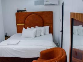 Smile Africa Hotel and Apartments, hotel v destinaci Sapele