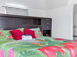 Cocoplum Rest N Hideaway #2