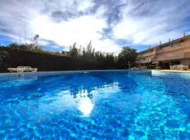 Vilamoura Typical 2 With Pool by Homing