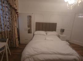 51 Nonsuch Walk, Cheam, Privatzimmer in Cheam