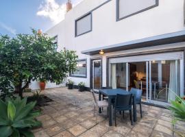 Casa Do Limoeiro，位于蓬塔德尔加达的酒店