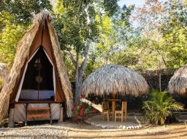 Casa Teepee, hotel i Zipolite